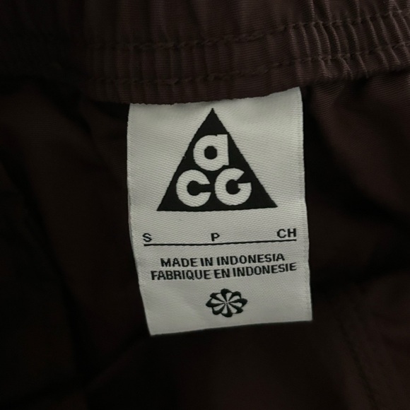 NIKE ACG TRAIL SHORTS - Picture 7 of 8